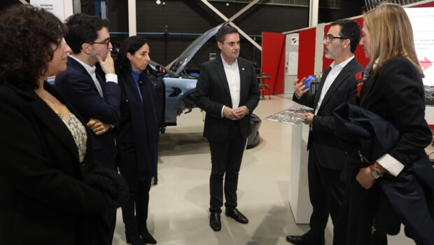 El consejero Mikel Jauregi visita ACICAE, el Cluster de Automoción de Euskadi